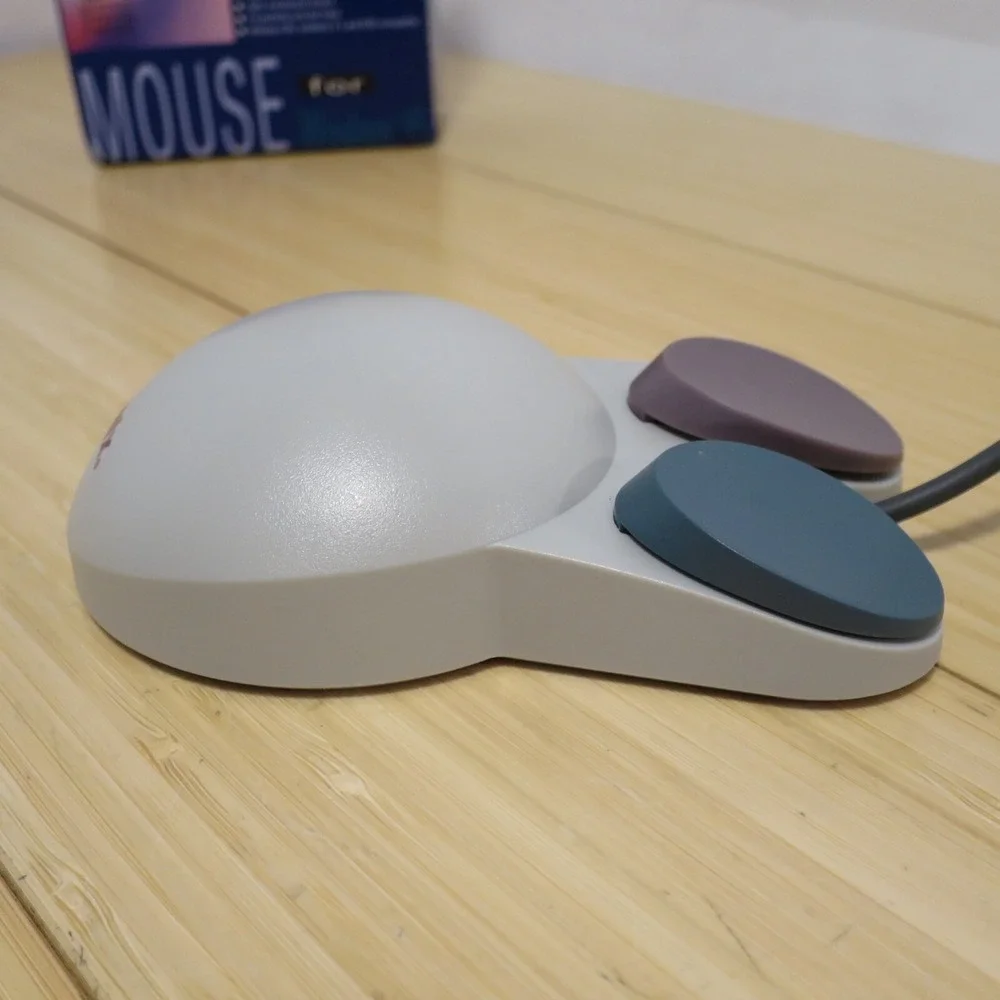 NOS Rare, Vintage, Unusual QTRONIX Lynx-97M Serial Mouse - Round, Large Buttons